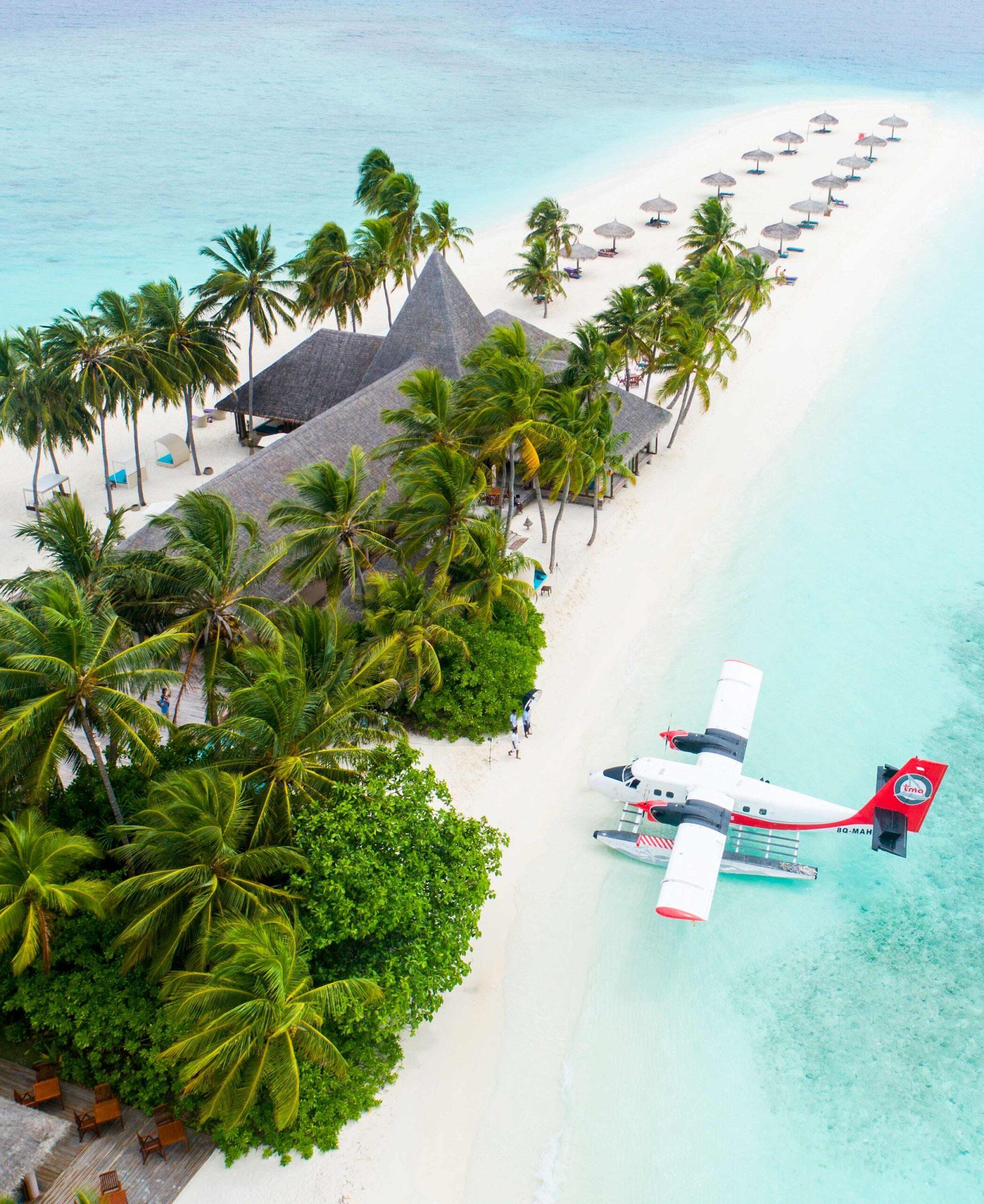 Flugzeug am Strand